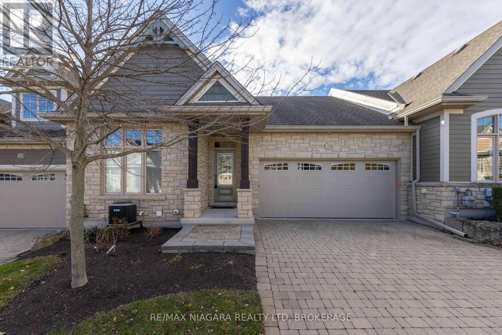 Niagara-on-the-lake (st. Davids), ON L0S1J1,19 CRIMSON DRIVE