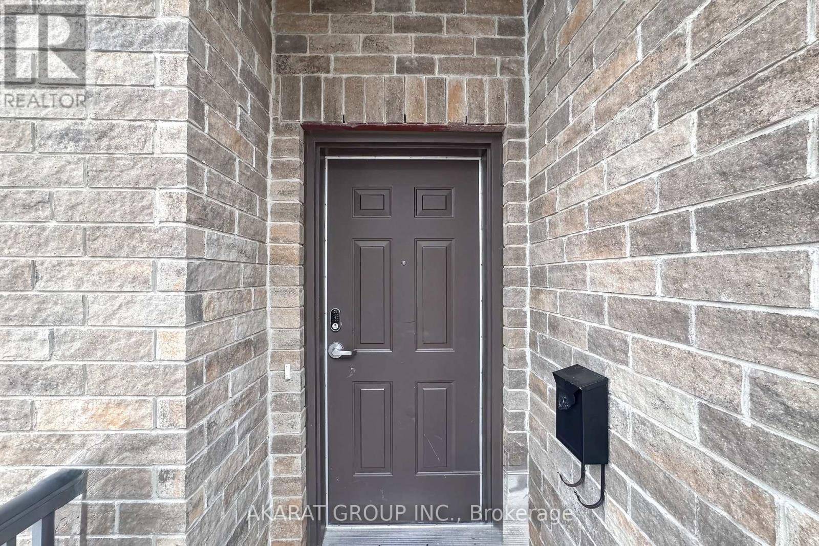 Ottawa, ON K1T0W4,G-725 DEARBORN PRIVATE