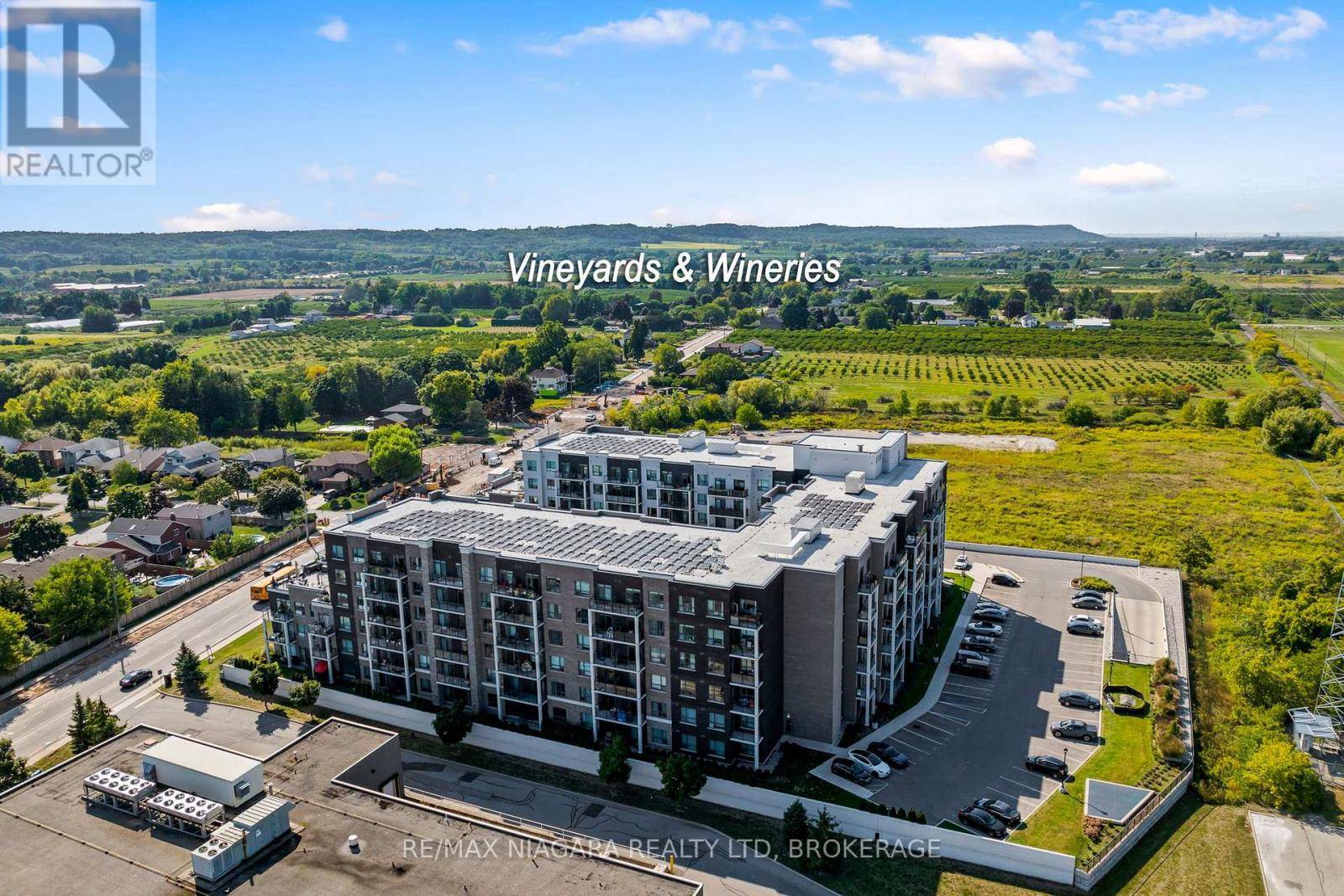 Lincoln (lincoln Lake), ON L3J2J3,5055 GREENLANE RD #131