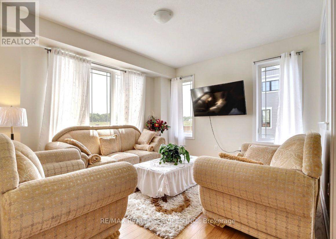 Welland (dain City), ON L3B0M6,237 EASTBRIDGE AVENUE