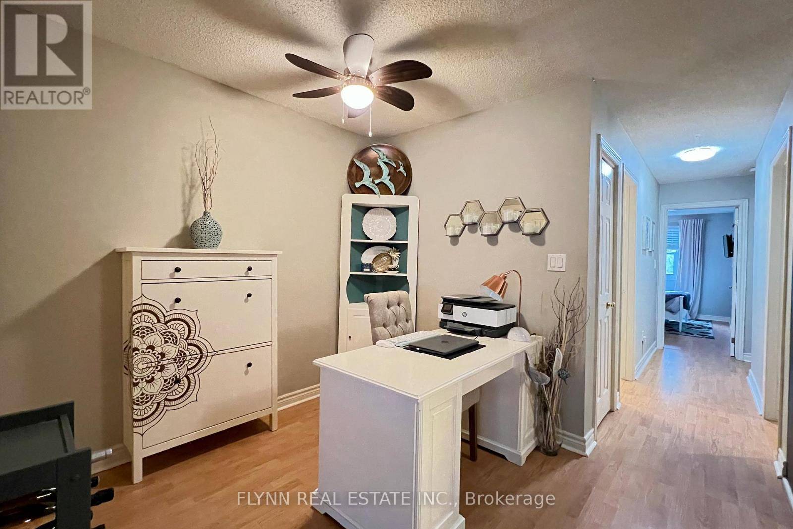 St. Catharines (oakdale), ON L2T1H3,2 Walnut ST #105