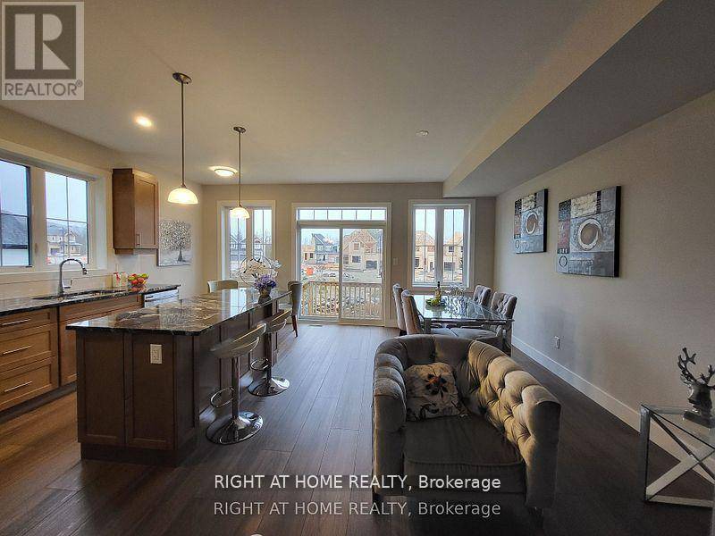 Blue Mountains, ON L9Y4E4,140 BLACK WILLOW CRESCENT