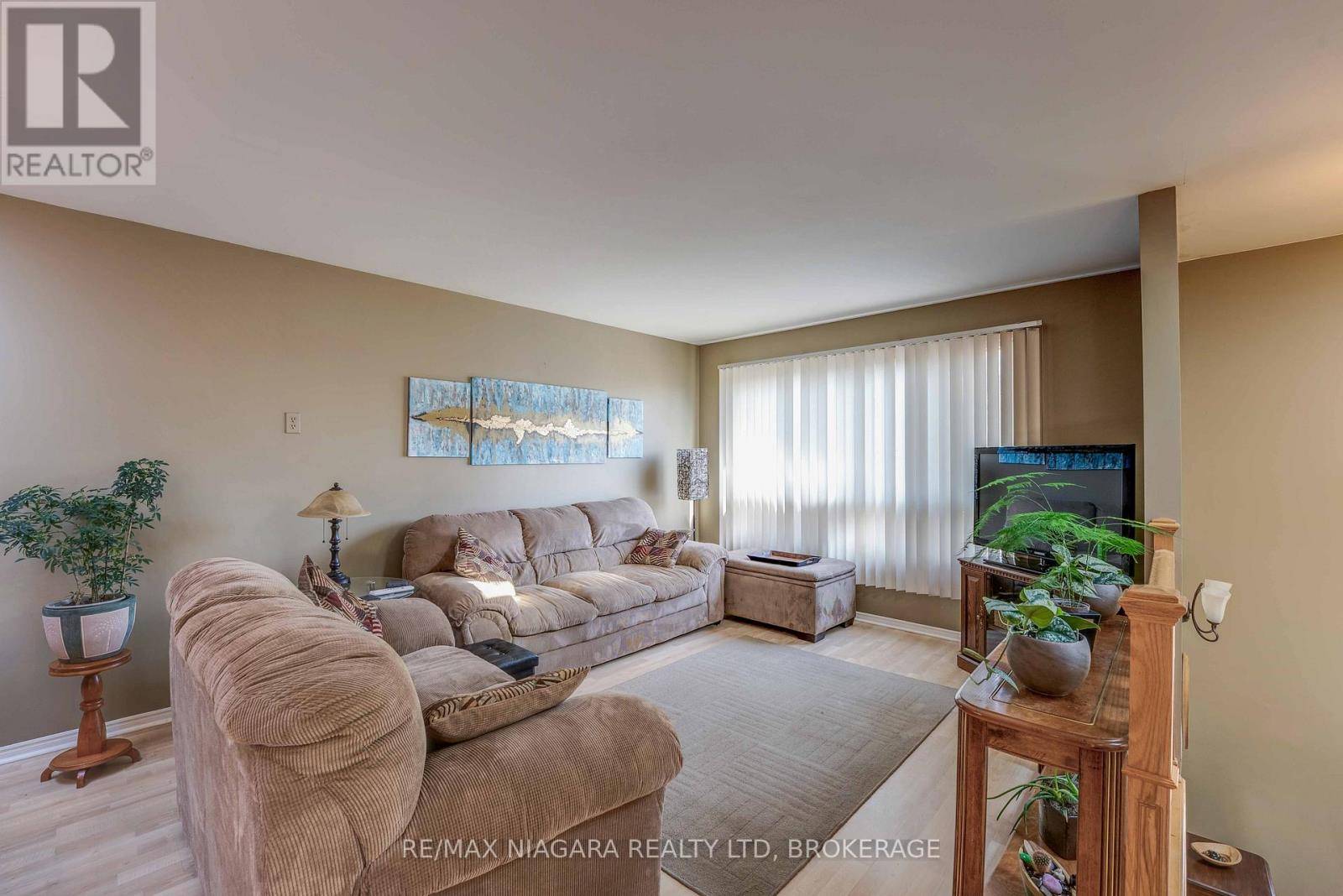 St. Catharines (oakdale), ON L2P3A7,26 RAVINE ROAD