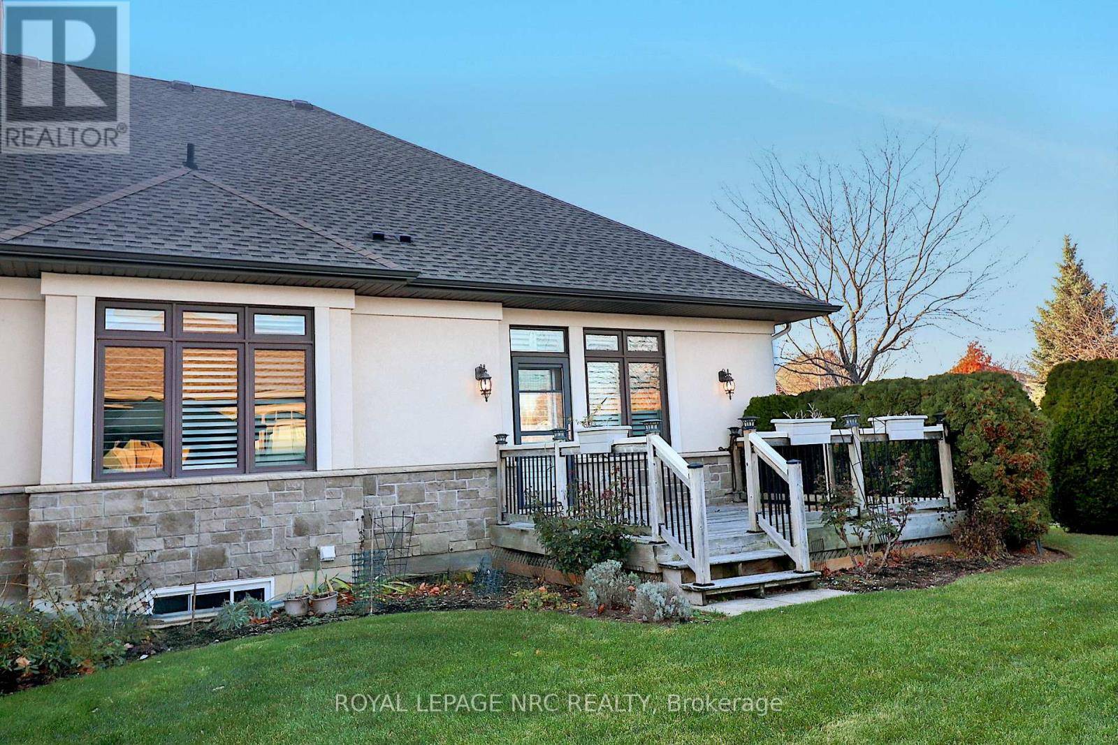 St. Catharines (lakeshore), ON L2M0A7,2 EMERALD COMMON