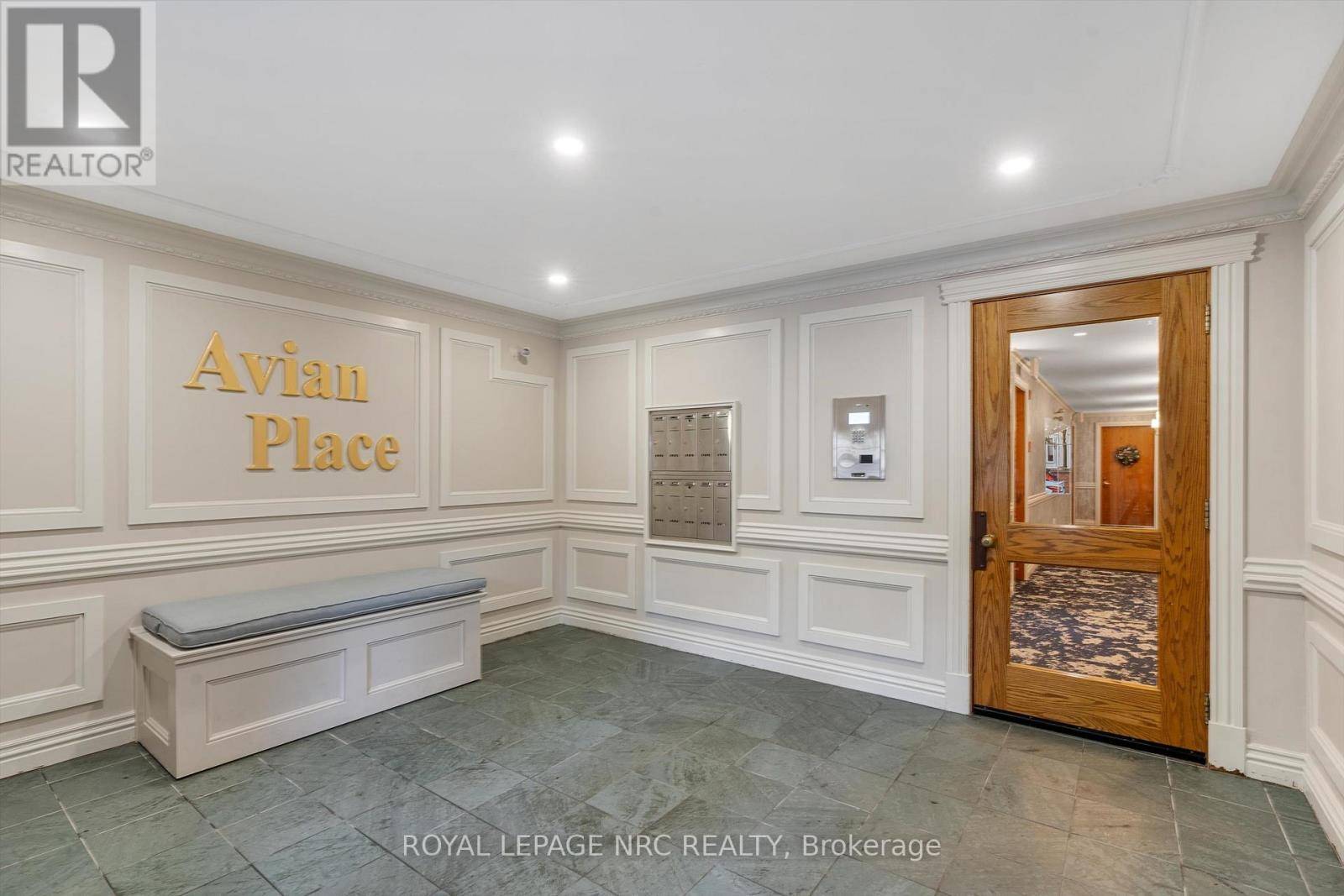 St. Catharines (port Dalhousie), ON L2N4T8,55 Main ST #101