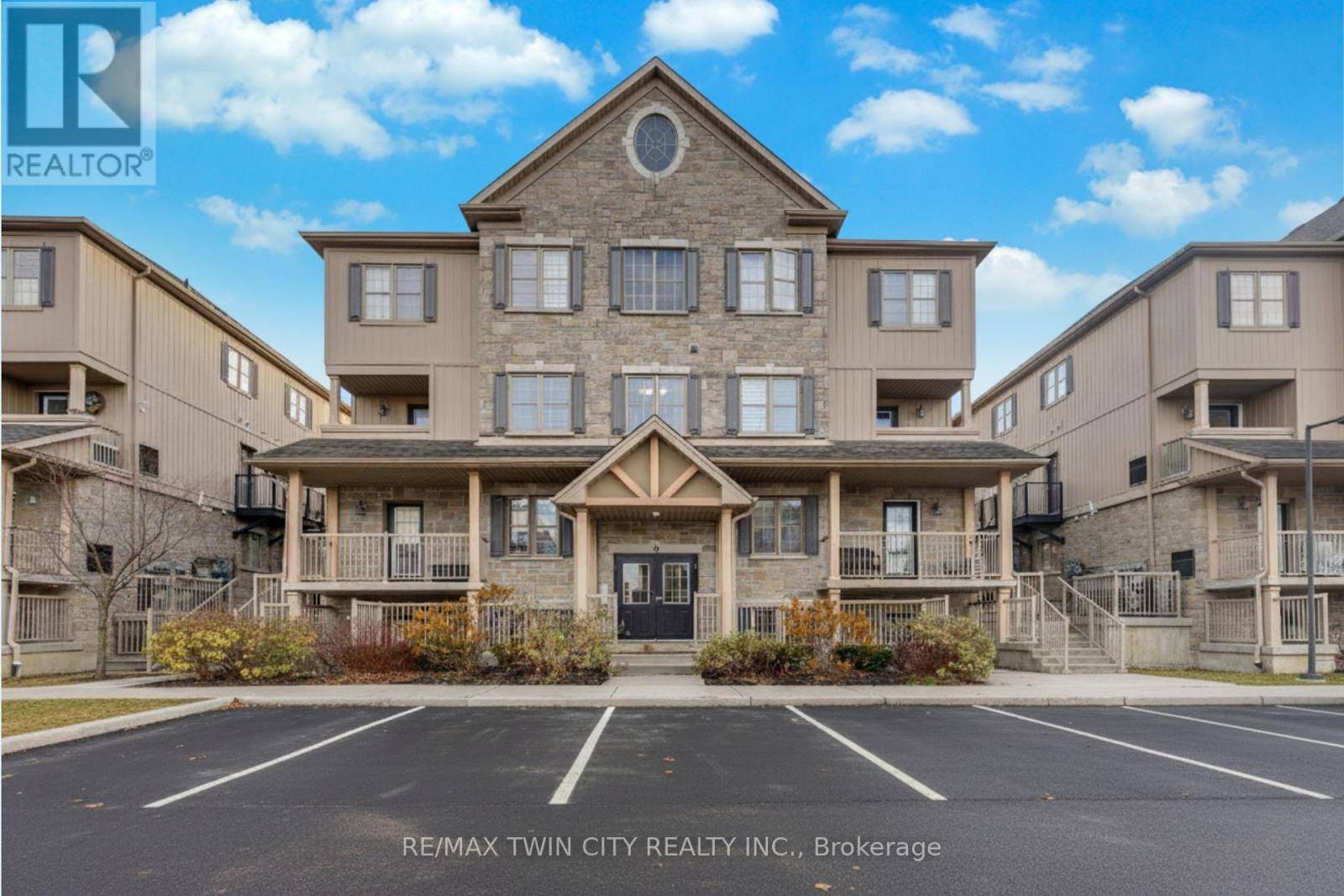 Kitchener, ON N2N0B7,1460 Highland RD West #6C