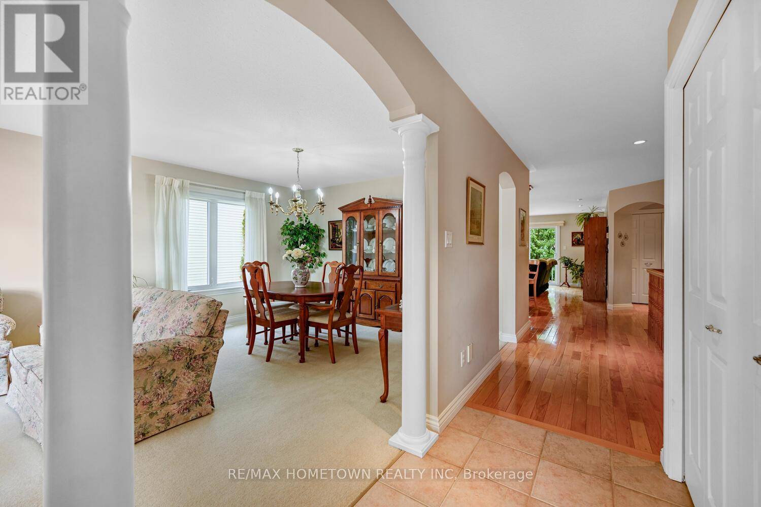 Brockville, ON K6V7G2,1095 BRIDLEWOOD DRIVE