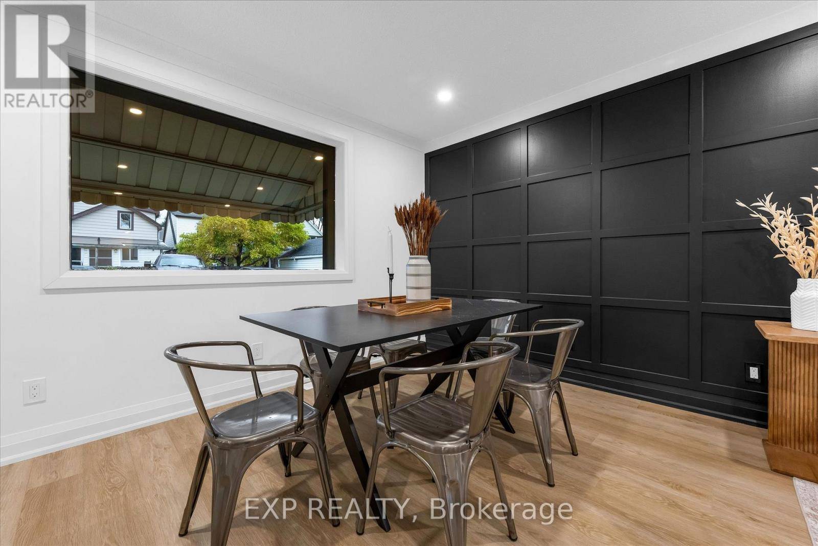 Hamilton (corktown), ON L8N2P4,9 FORD STREET