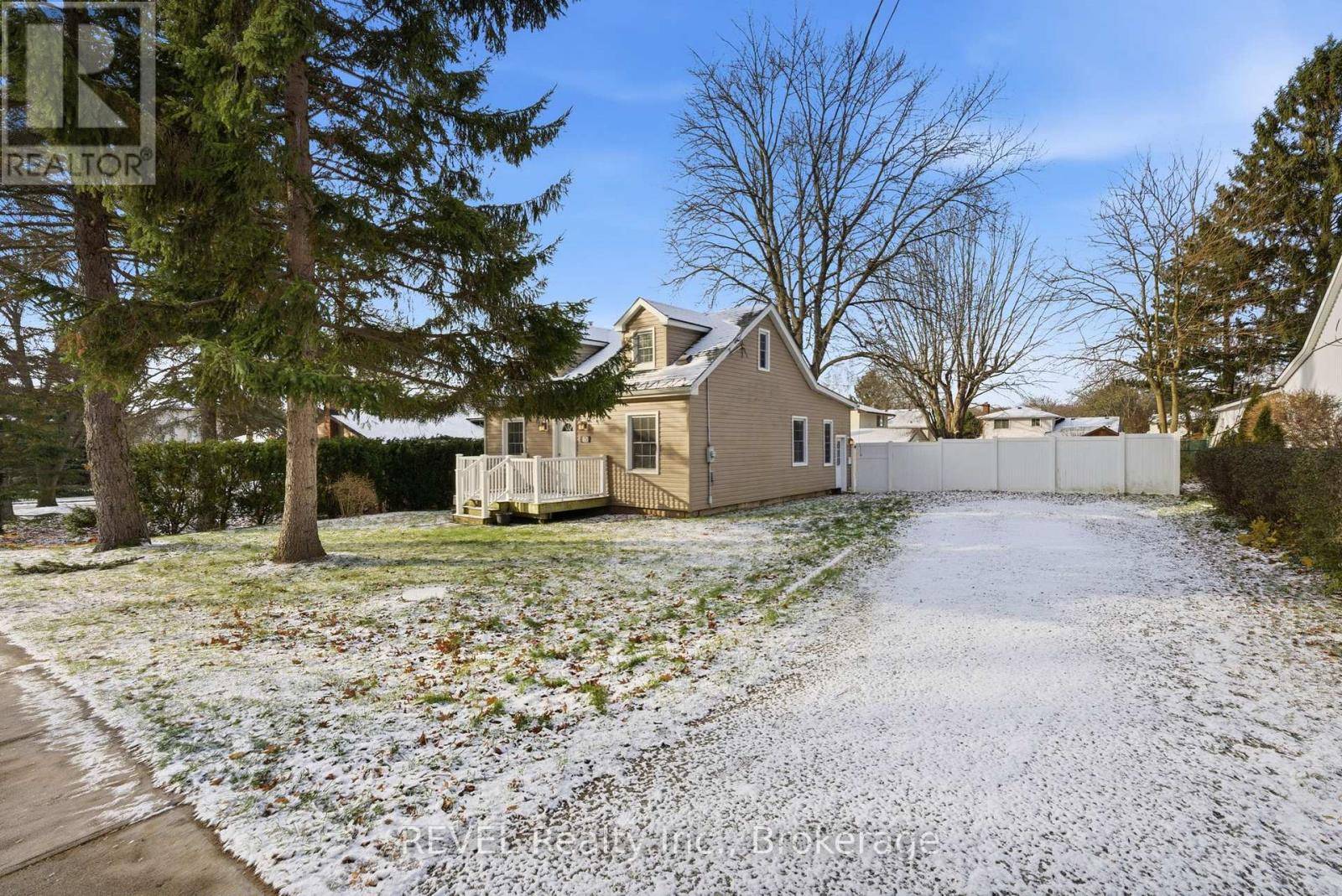 Pelham (fonthill), ON L3E0H5,1176 HAIST STREET