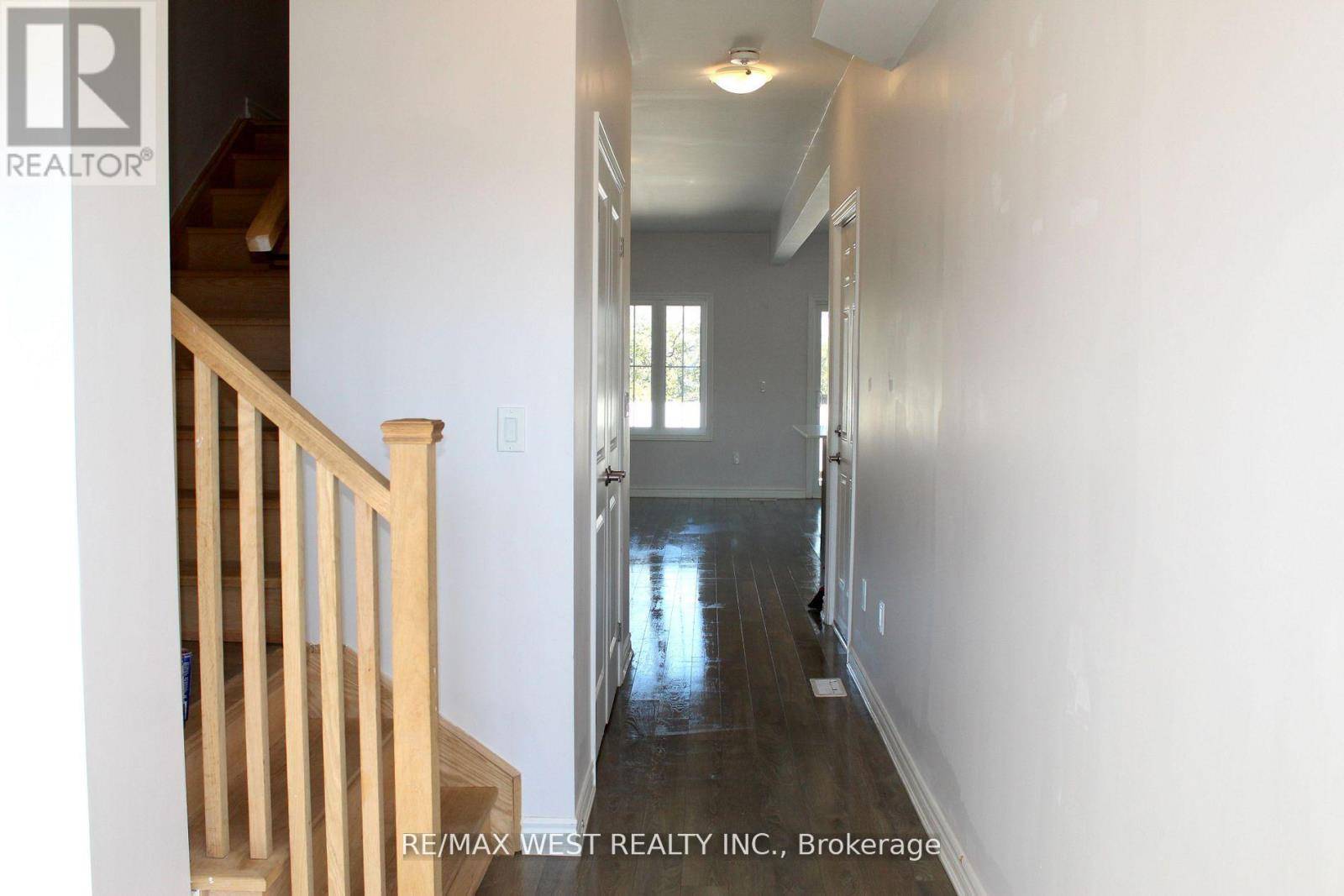 Belleville (belleville Ward), ON K8N0T7,26 GLACIER CRESCENT