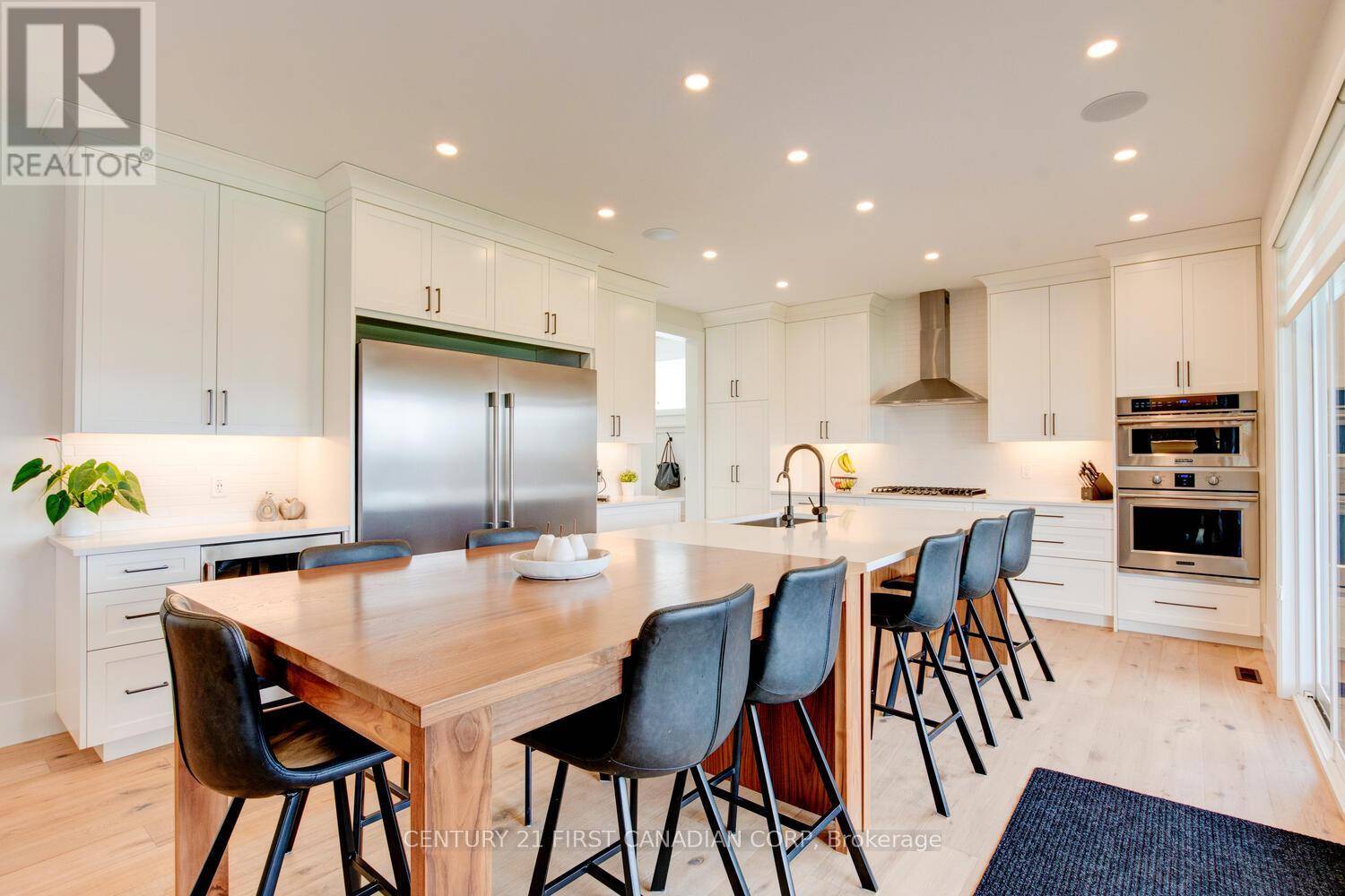 London South (south V), ON N6P0K9,4386 GREEN BEND ROAD