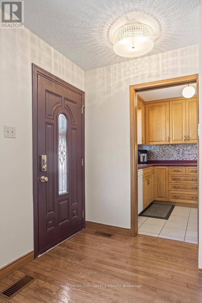 London South (south O), ON N6J4E5,31 MEADOWVIEW ROAD