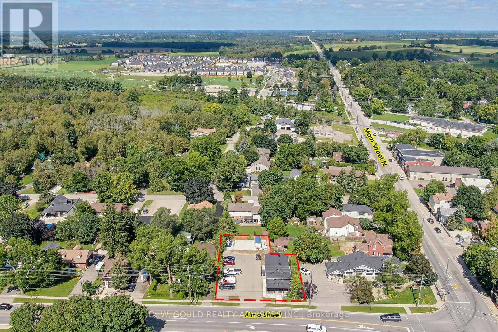 Guelph/eramosa (rockwood), ON N0B2K0,118 ALMA STREET