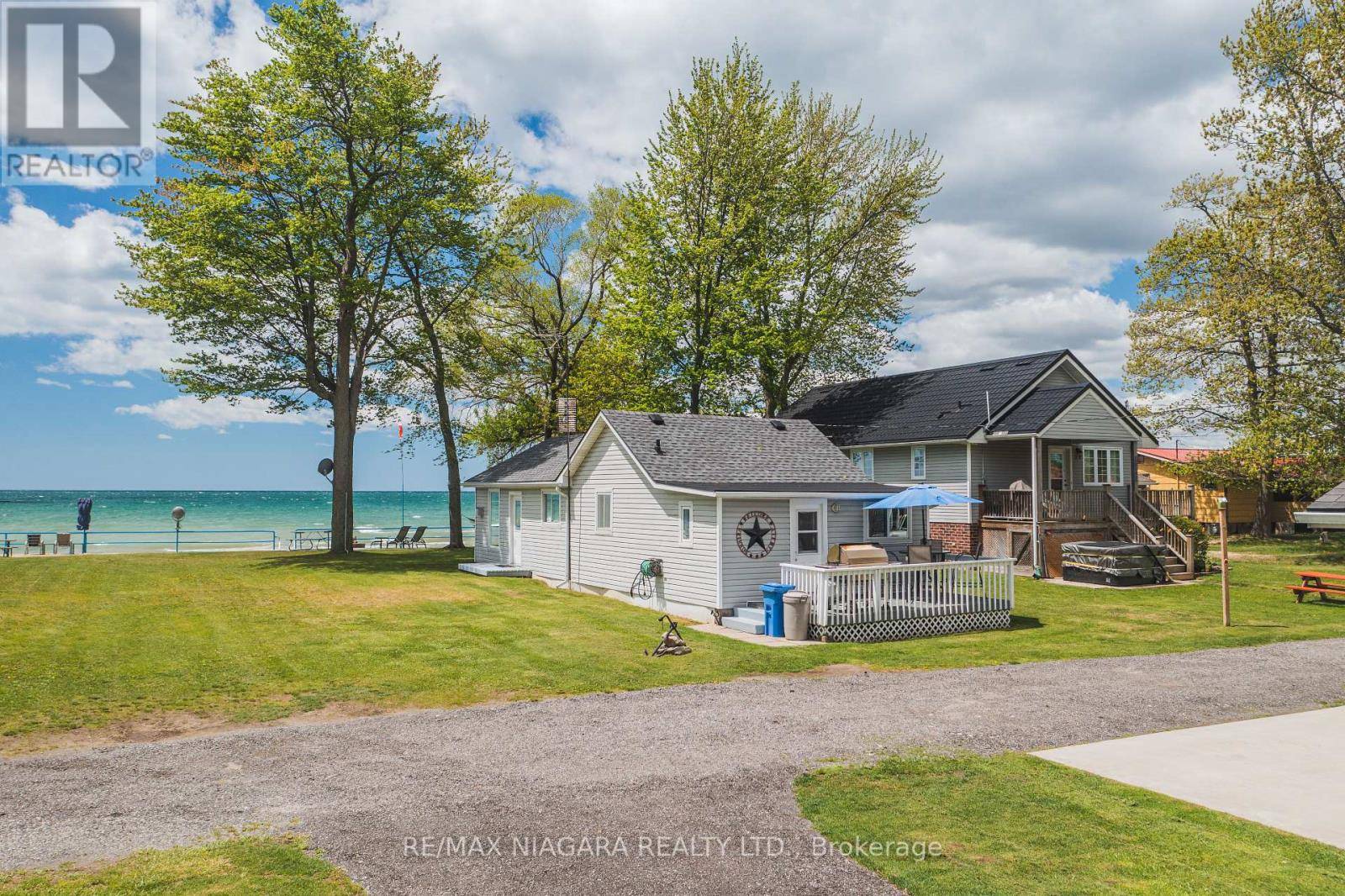 Wainfleet, ON L0S1V0,12281 LAKESHORE ROAD