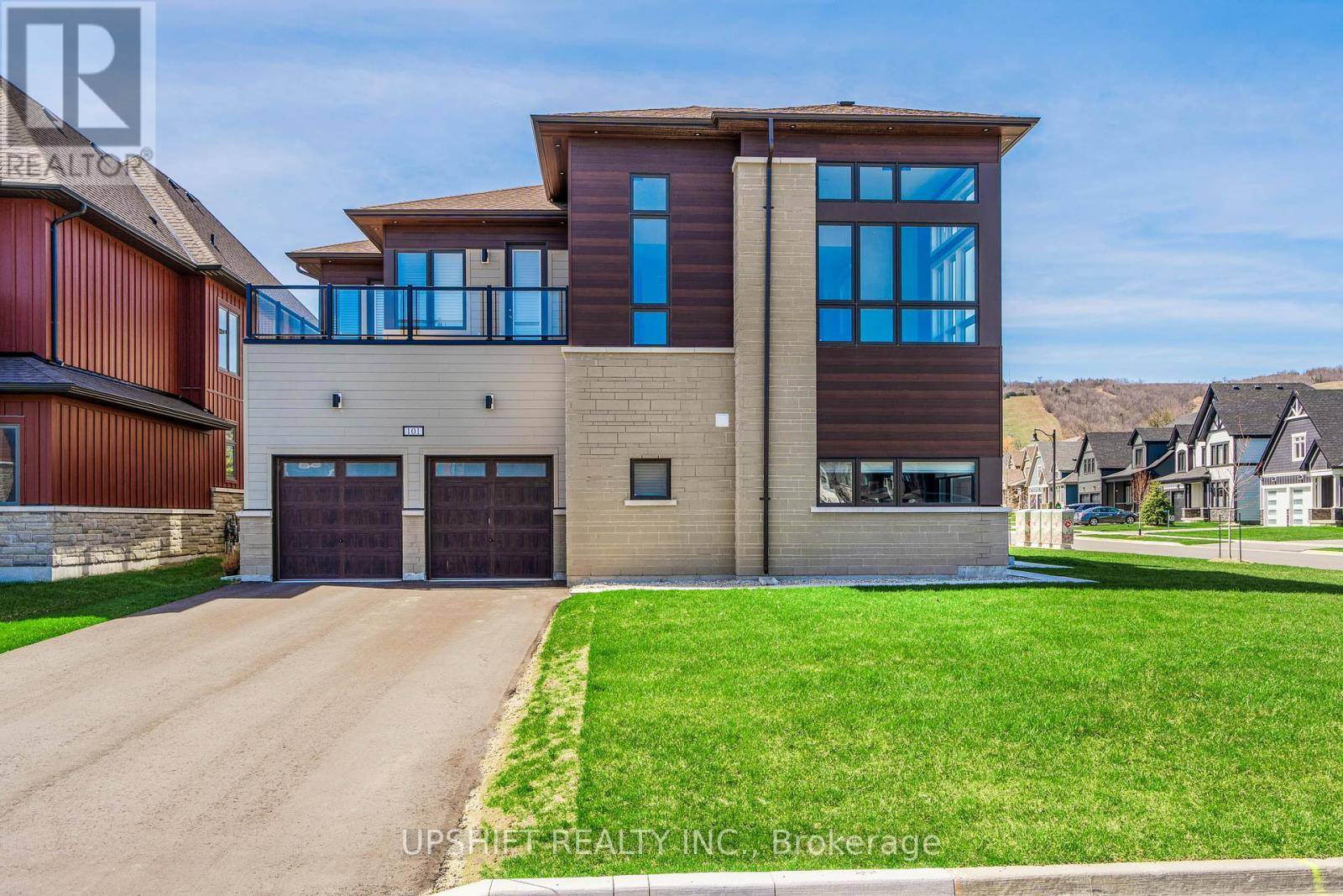 Blue Mountains, ON L9Y4P5,101 STONELEIGH DRIVE
