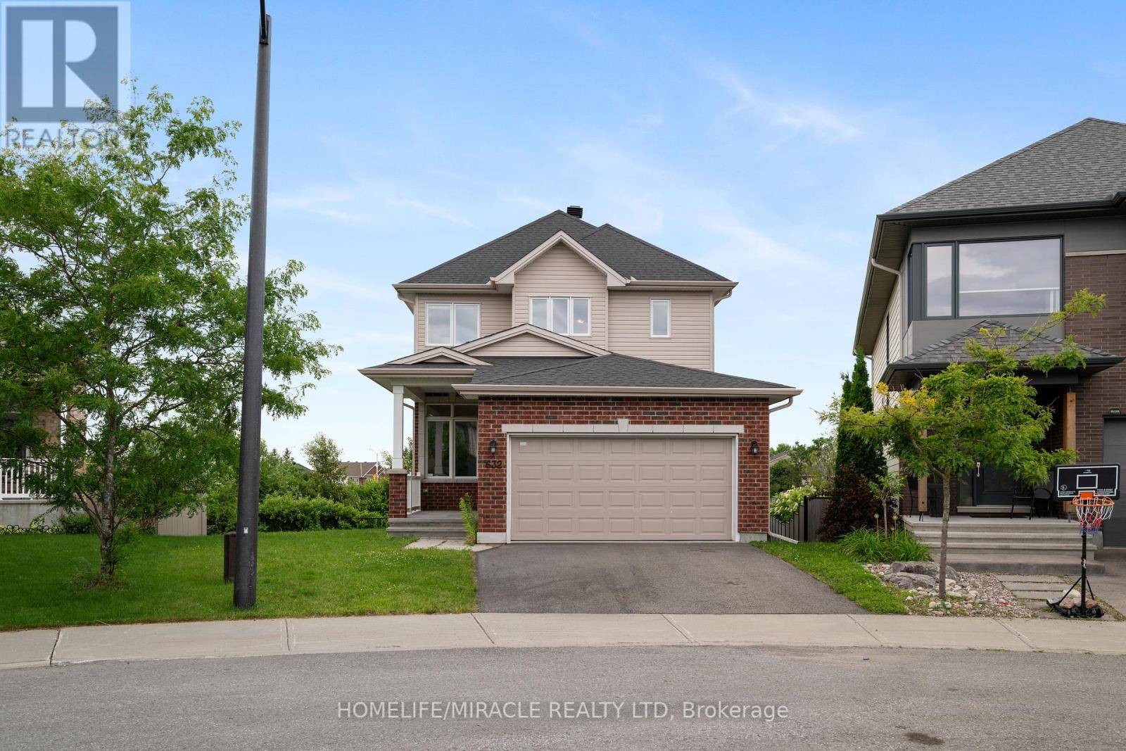 Ottawa (kanata), ON K2M2V6,632 BRIDLEGLEN CRESCENT