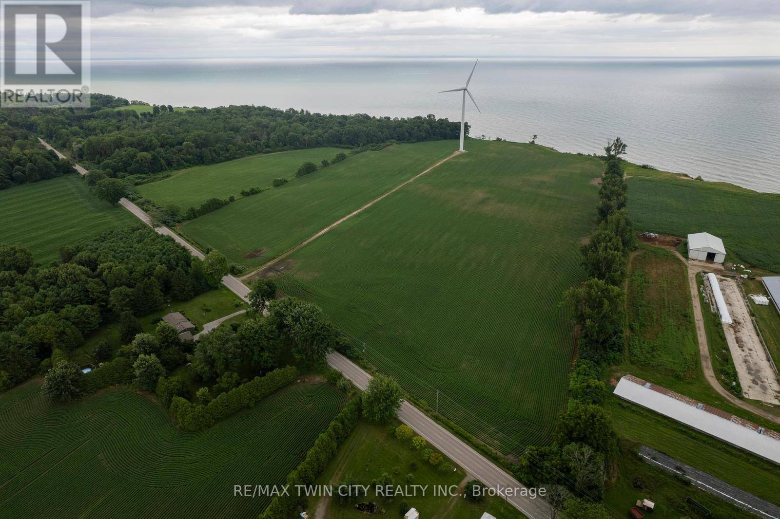 Norfolk, ON N0E1C0,1126 LAKESHORE ROAD