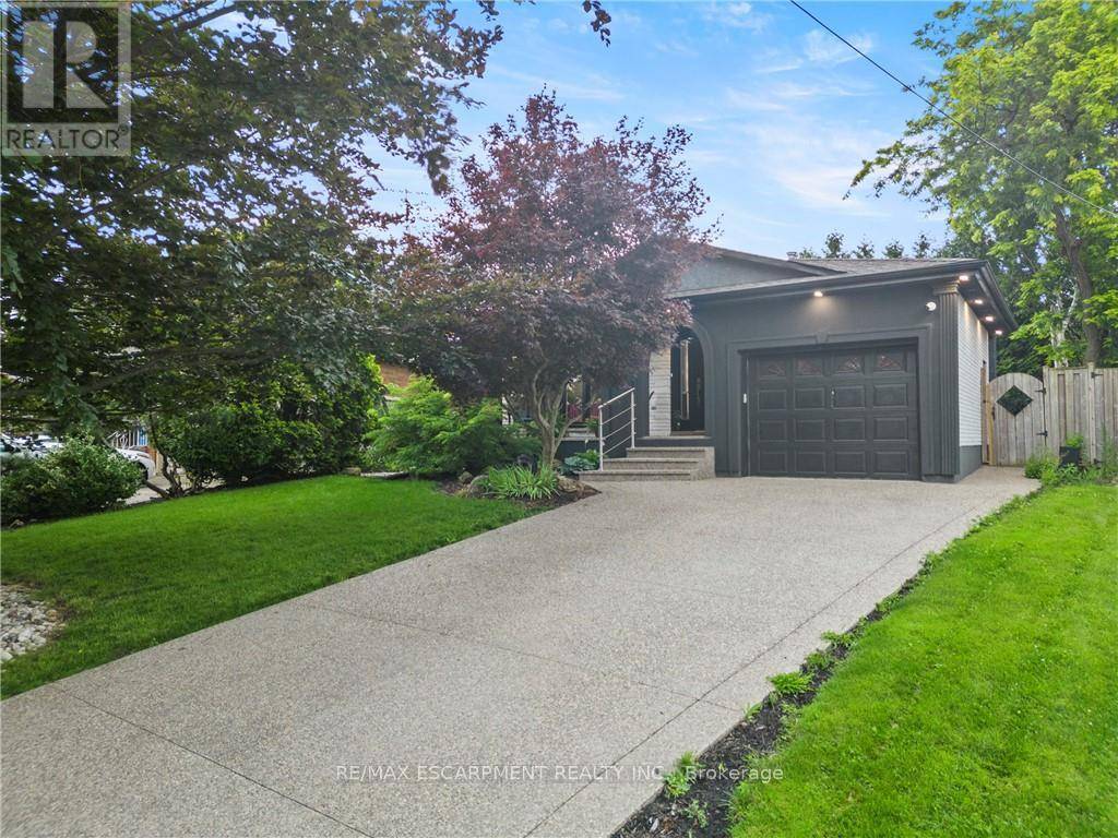 Hamilton (mountview), ON L9C5T3,19 MINSTREL COURT