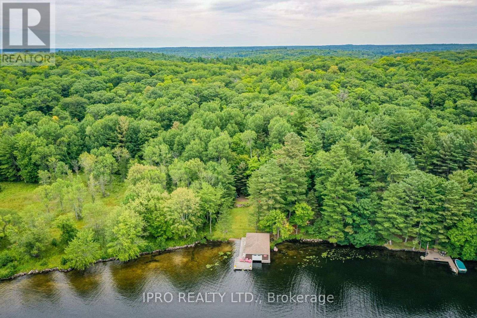 Muskoka Lakes, ON P0B1J0,1007 OMINECA ROAD 6 ROAD