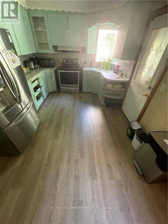 Hamilton (westdale), ON L8S1R6,84 ARNOLD STREET