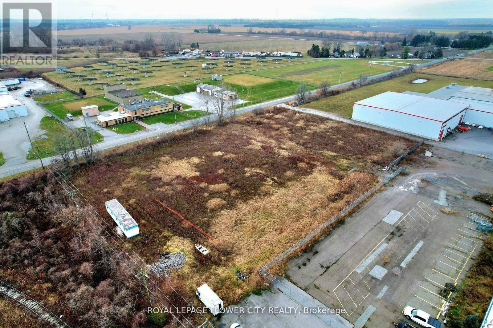 Chatham-kent (wallaceburg), ON N8A2L1,15 MASON STREET