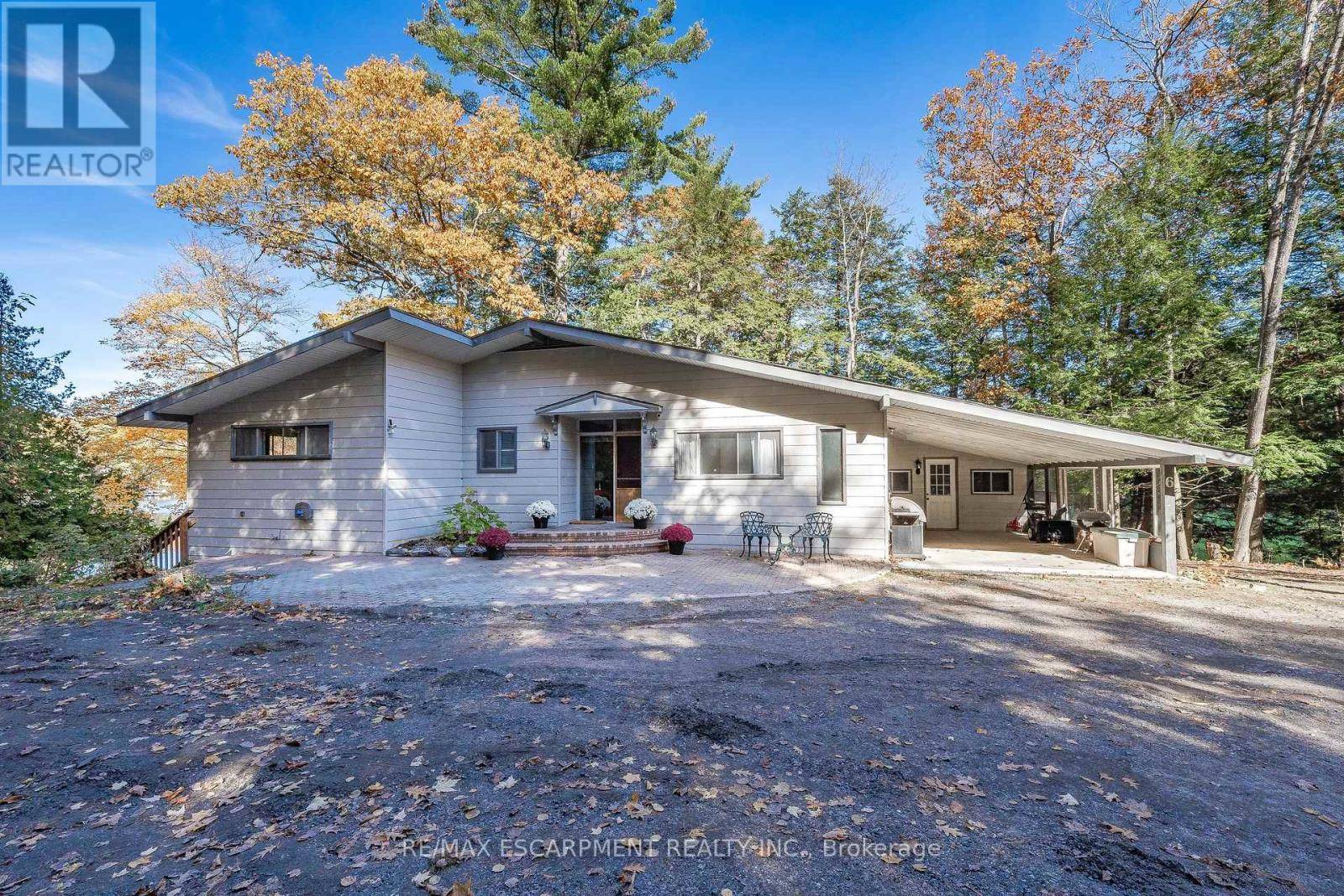 Muskoka Lakes, ON P0B1J0,6 DARLING DRIVE