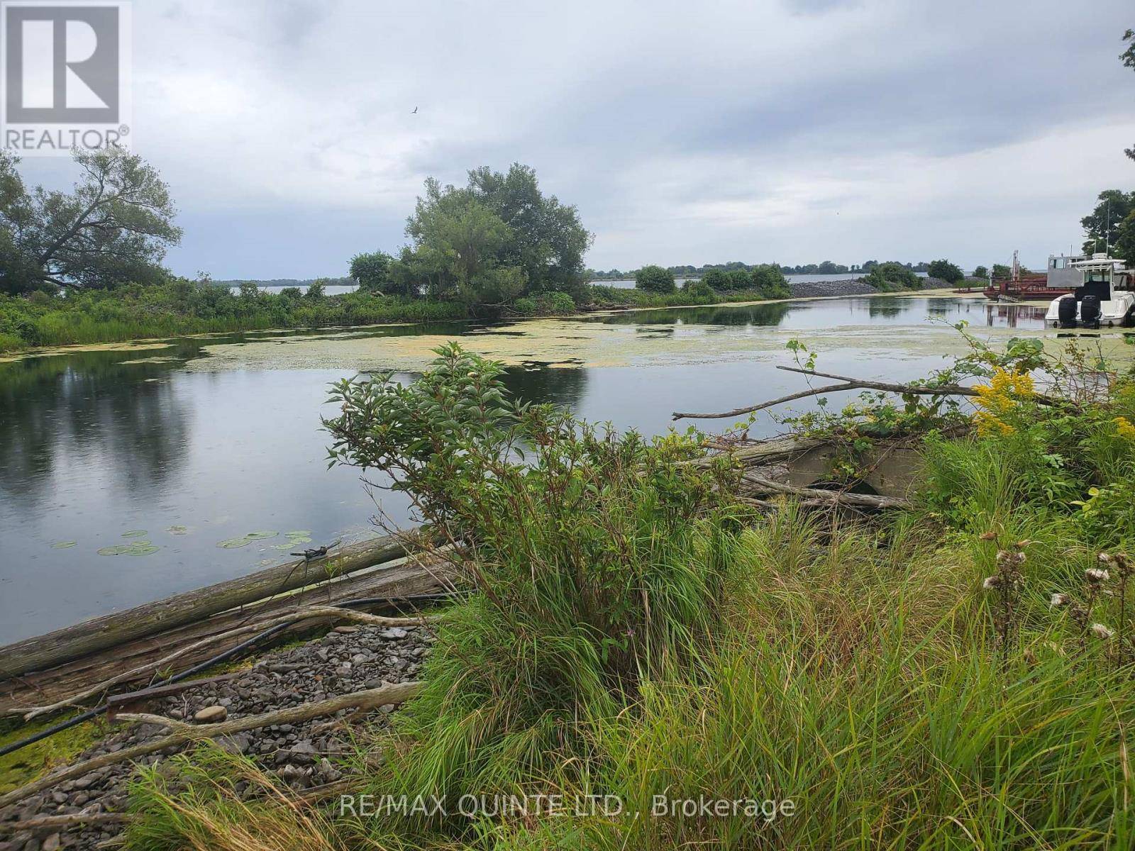 Frontenac Islands, ON K0H2Y0,38 FISHERMAN COVE LANE