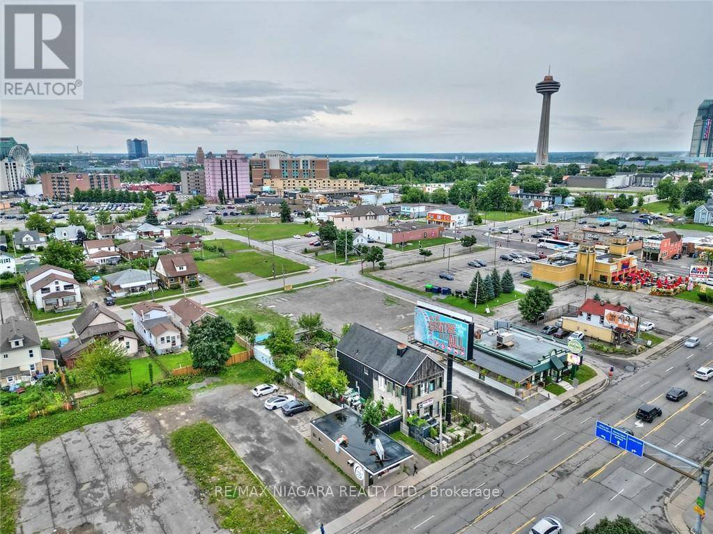 Niagara Falls, ON L2G3X7,5784 STANLEY AVENUE