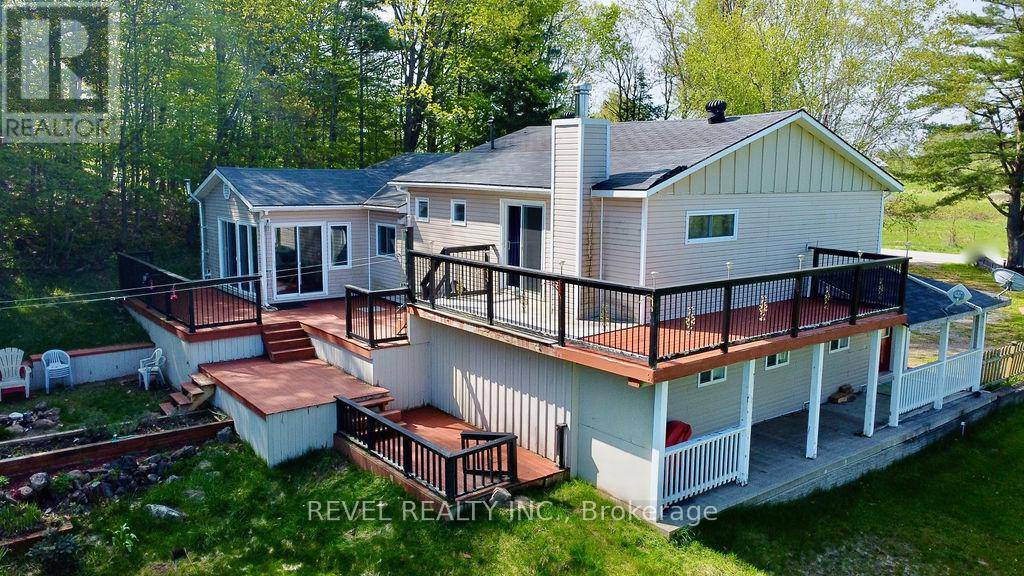 Bracebridge, ON P1L1W8,1236 GOLDEN BEACH ROAD