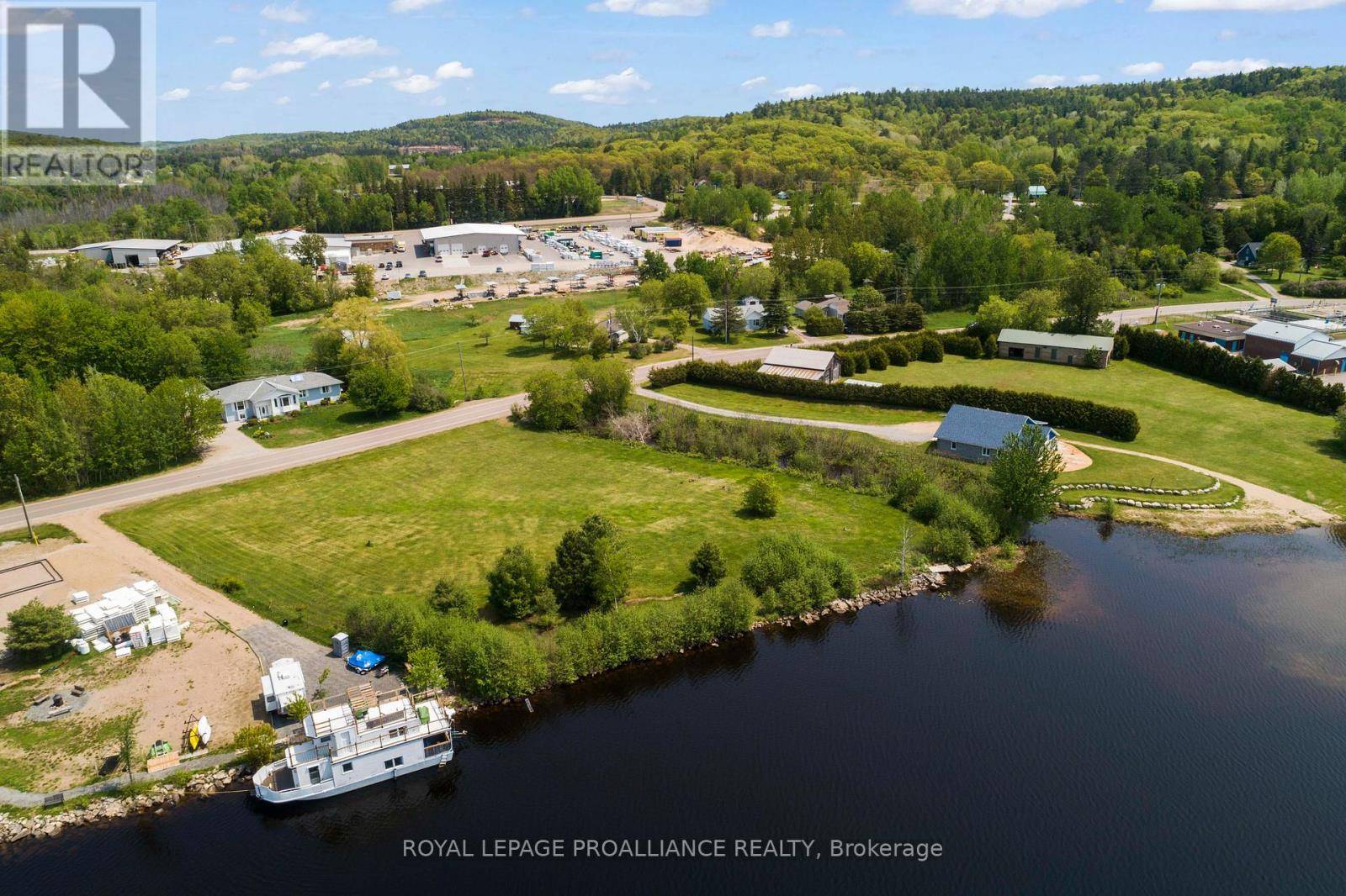 Madawaska Valley, ON K0J1B0,107 B LAKESHORE DRIVE S