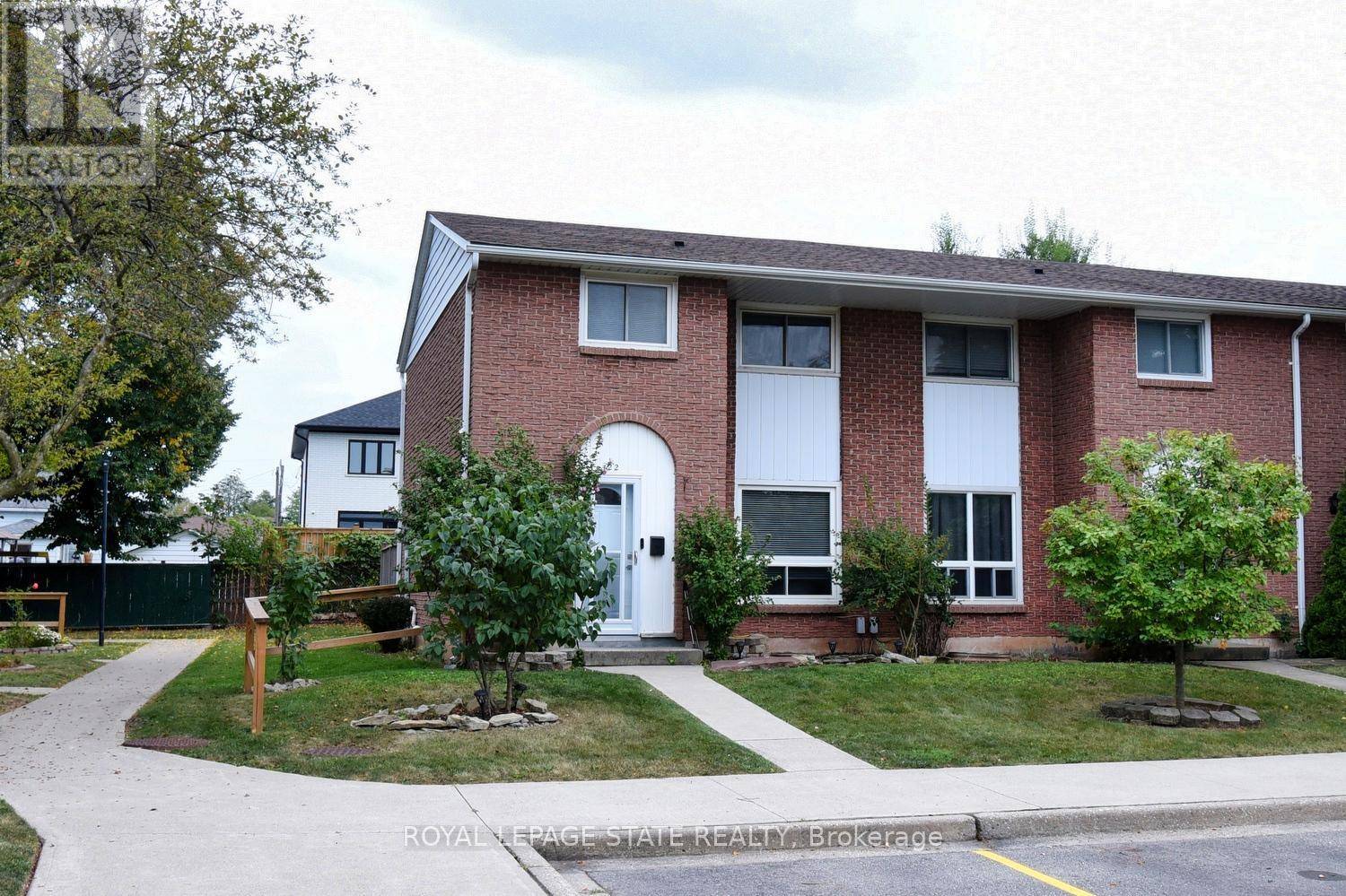 Hamilton (stoney Creek), ON L8G4A7,150 Gateshead CRES #122