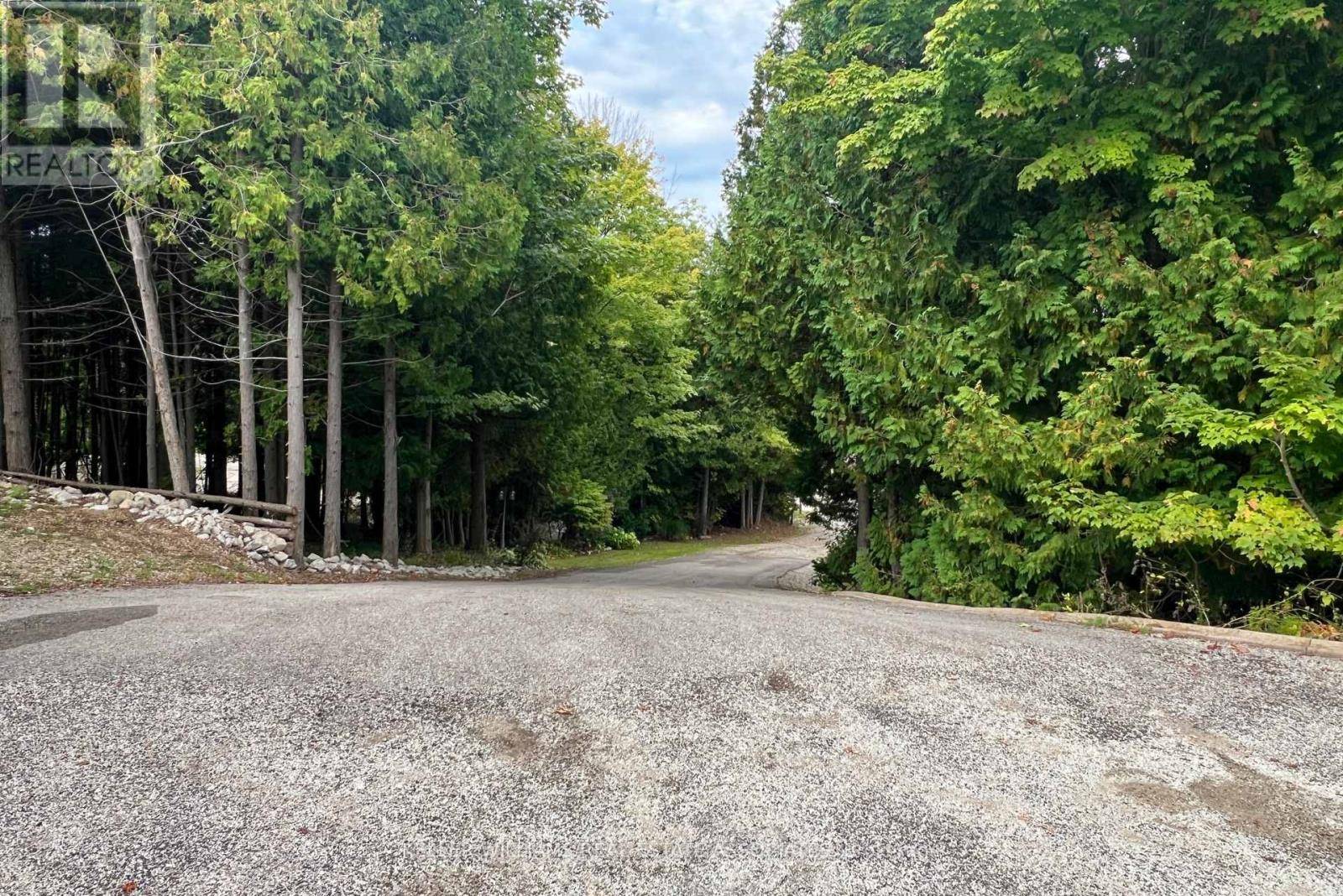 South Bruce Peninsula, ON N0H2T0,90 GOLDEN POND DRIVE S