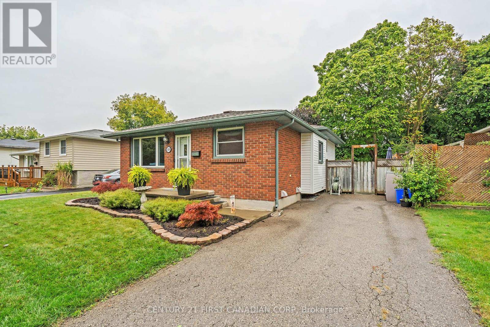 London, ON N6E1E3,1055 OSGOODE DRIVE