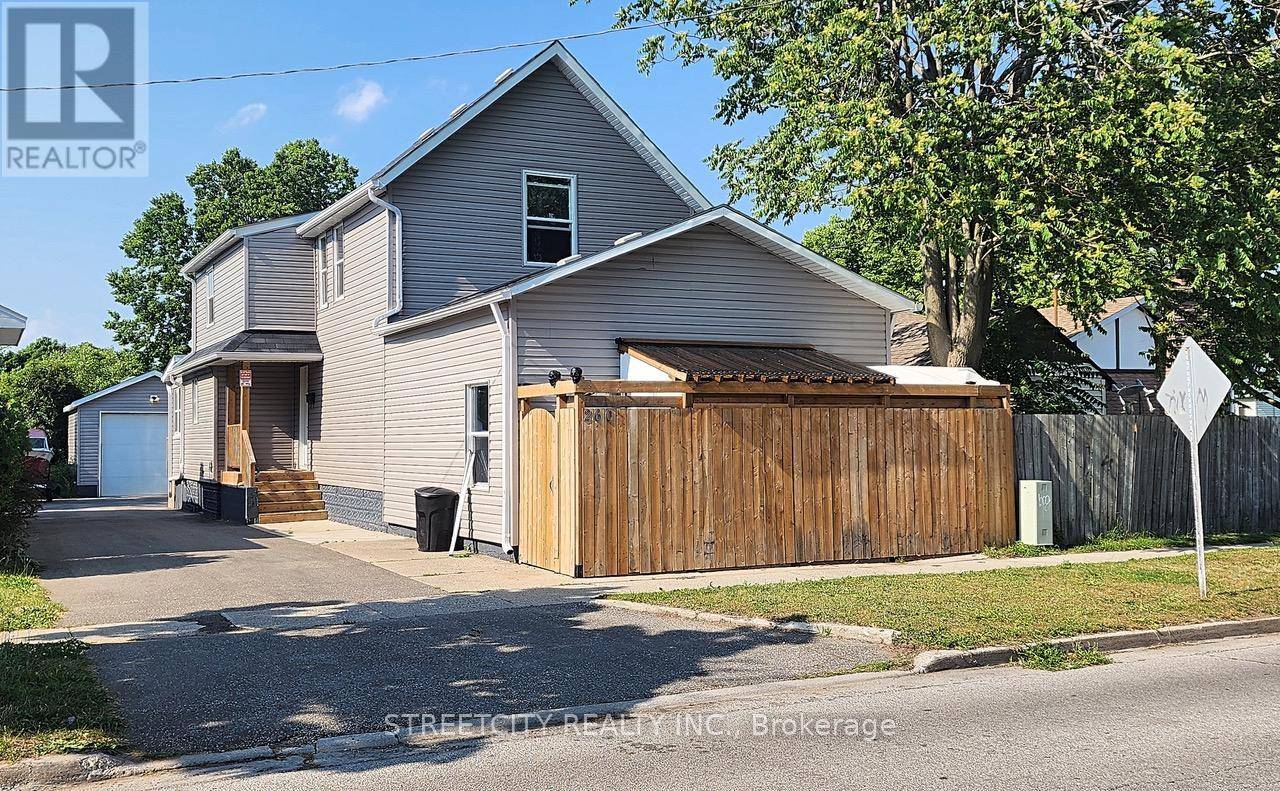 Sarnia, ON N7T5C5,260 MAXWELL STREET