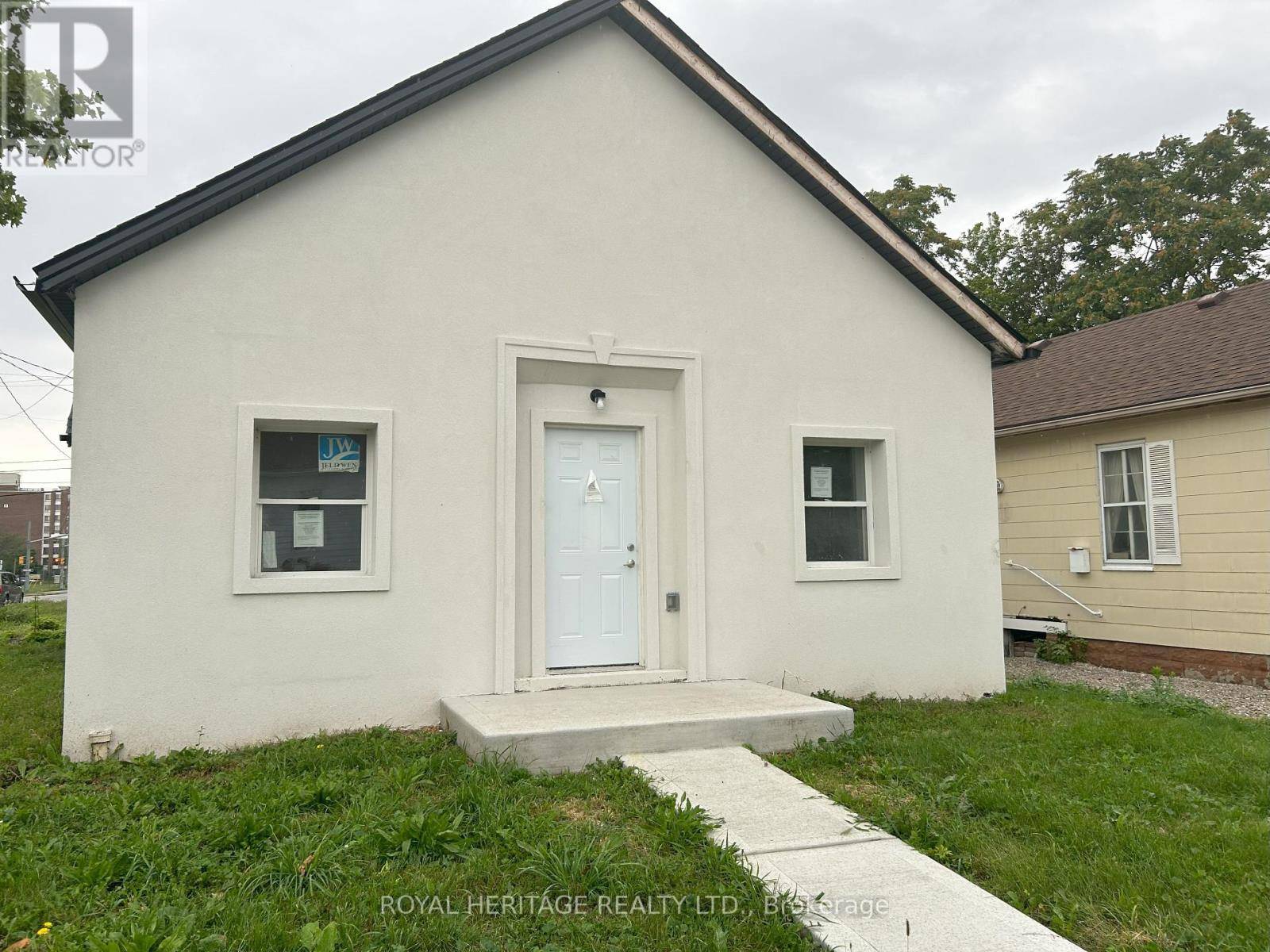 Windsor, ON N9A1W1,293 LOUIS AVENUE