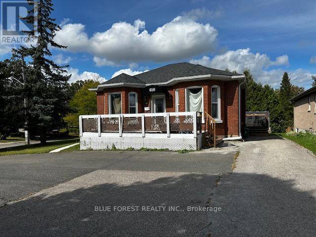 London, ON N6C2V2,610 Commissioners RD East #Front