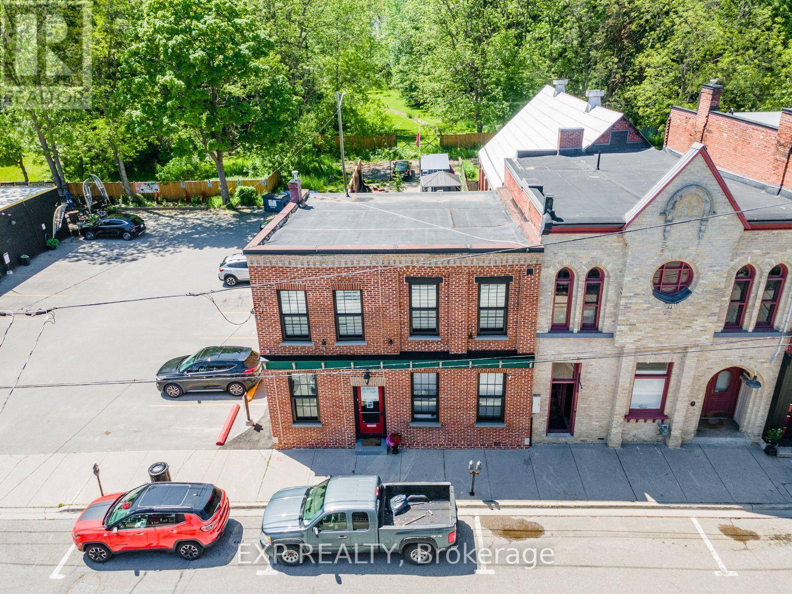 Port Hope, ON L1A2Z2,54 JOHN STREET