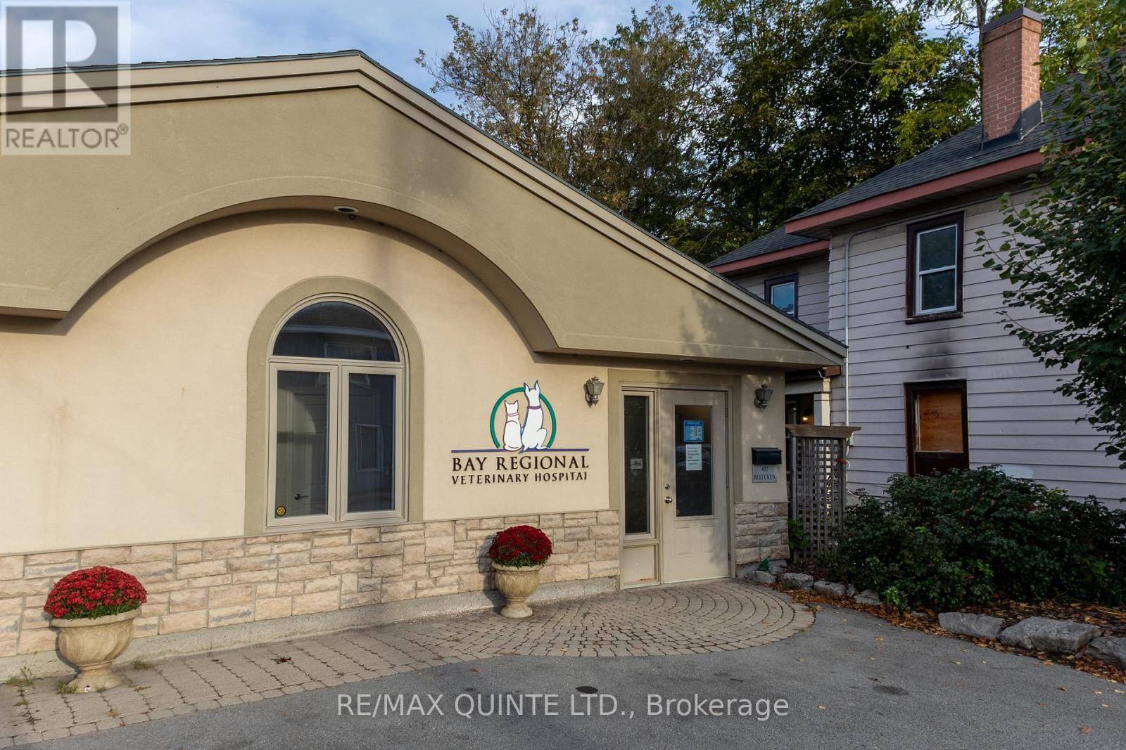 Belleville (belleville Ward), ON K8N3W2,437 BLEECKER AVENUE