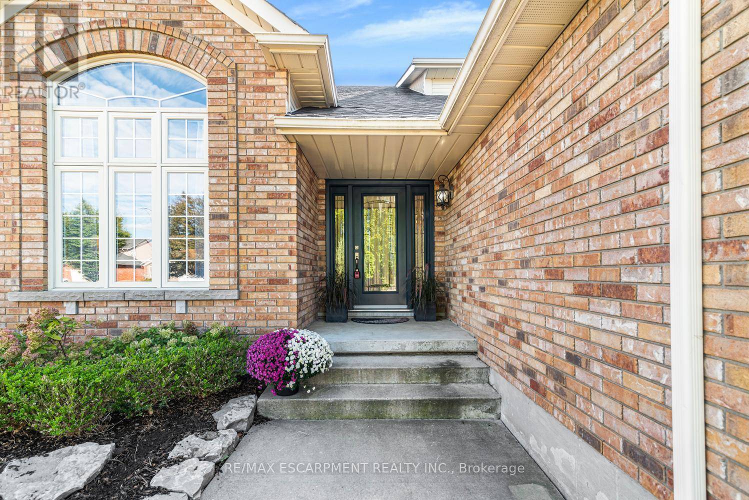 Hamilton (stoney Creek Mountain), ON L8J2V1,88 GATESTONE DRIVE