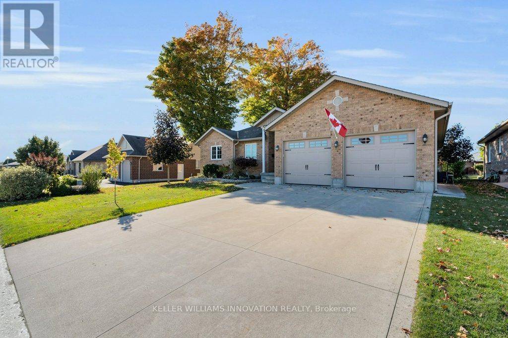 North Perth (32 - Listowel), ON N4W3S8,745 WELLINGTON AVENUE S