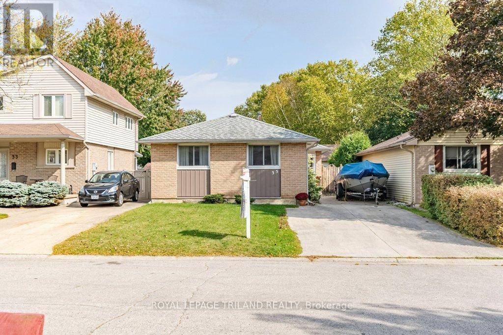 London, ON N5V3L9,35 CAPRICE CRESCENT