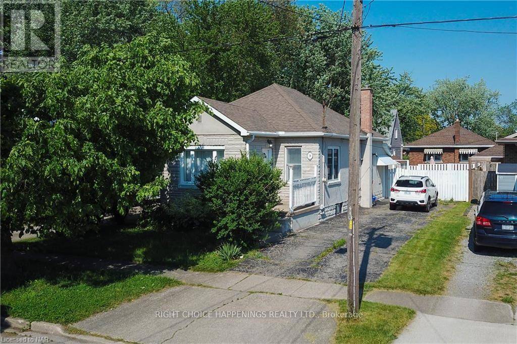 Welland (773 - Lincoln/crowland), ON L3B1L7,34 LYONS AVENUE