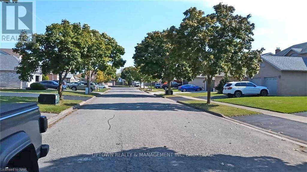 St. Catharines (462 - Rykert/vansickle), ON L2S3M5,58 CARMINE CRESCENT