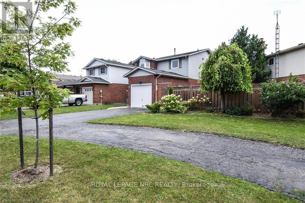 Thorold (558 - Confederation Heights), ON L2V4W7,29 CAPRI STREET