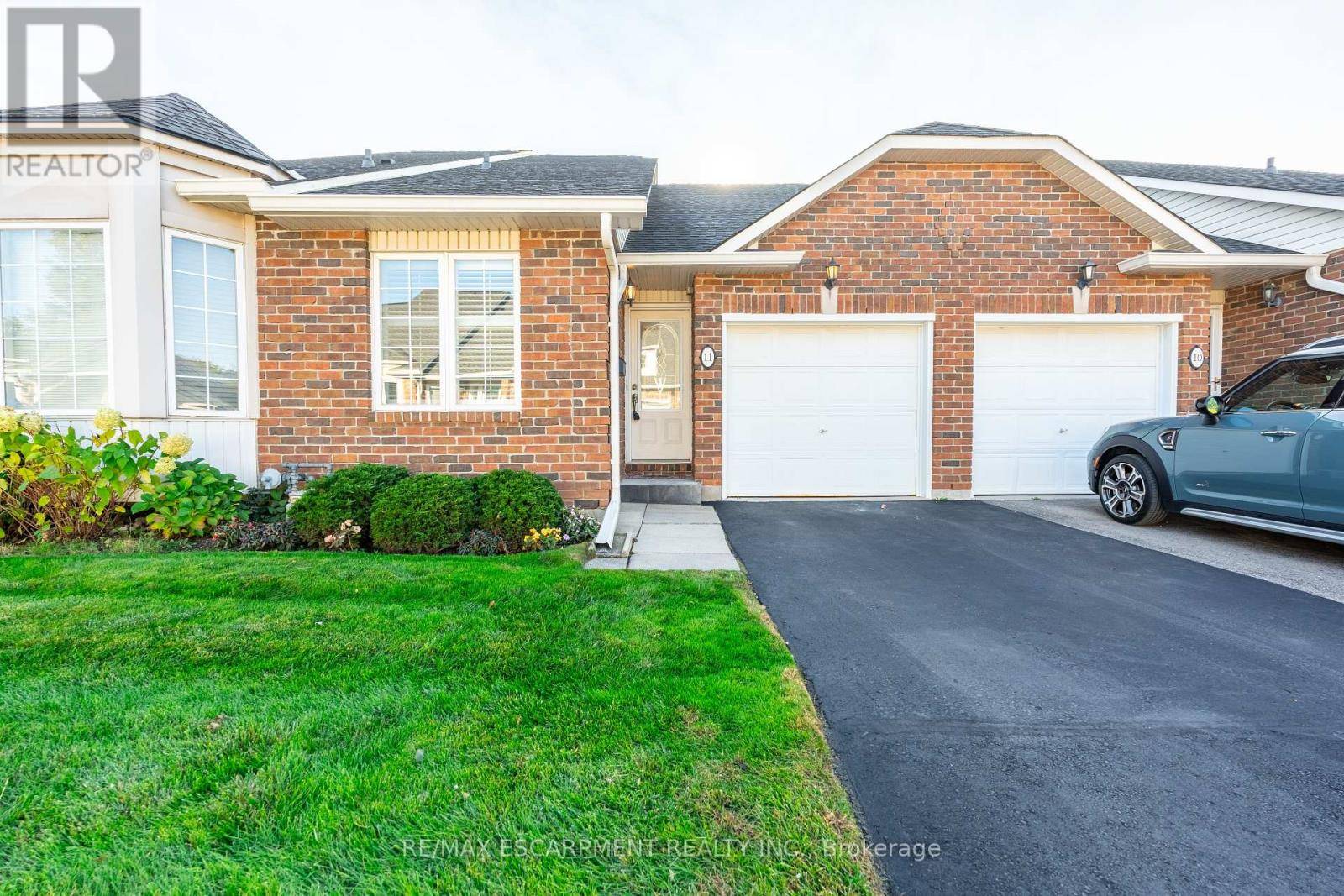 Hamilton (waterdown), ON L8B0R1,222 Fellowes CRES #11