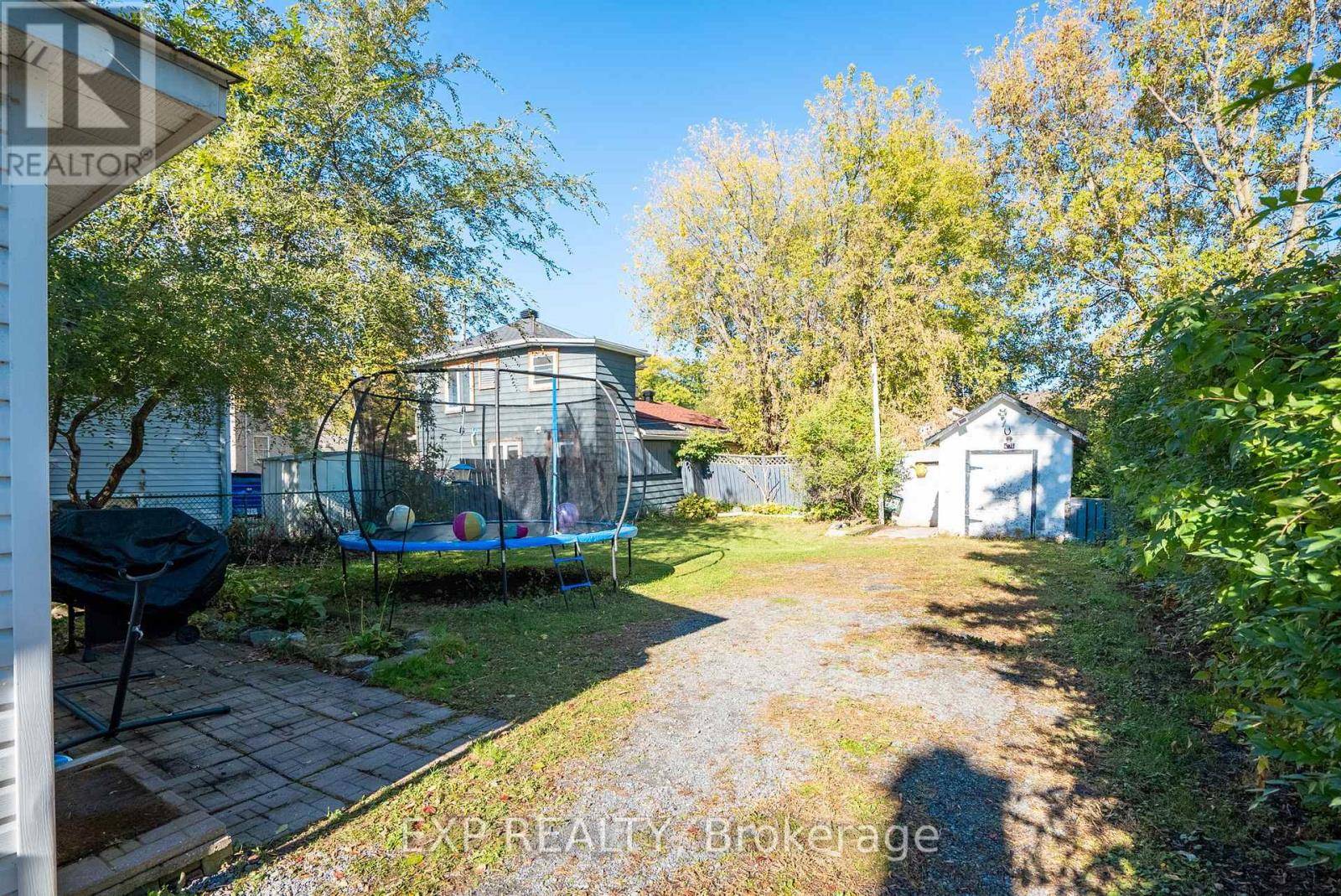 Cornwall, ON K6J1A4,231 WATER STREET W