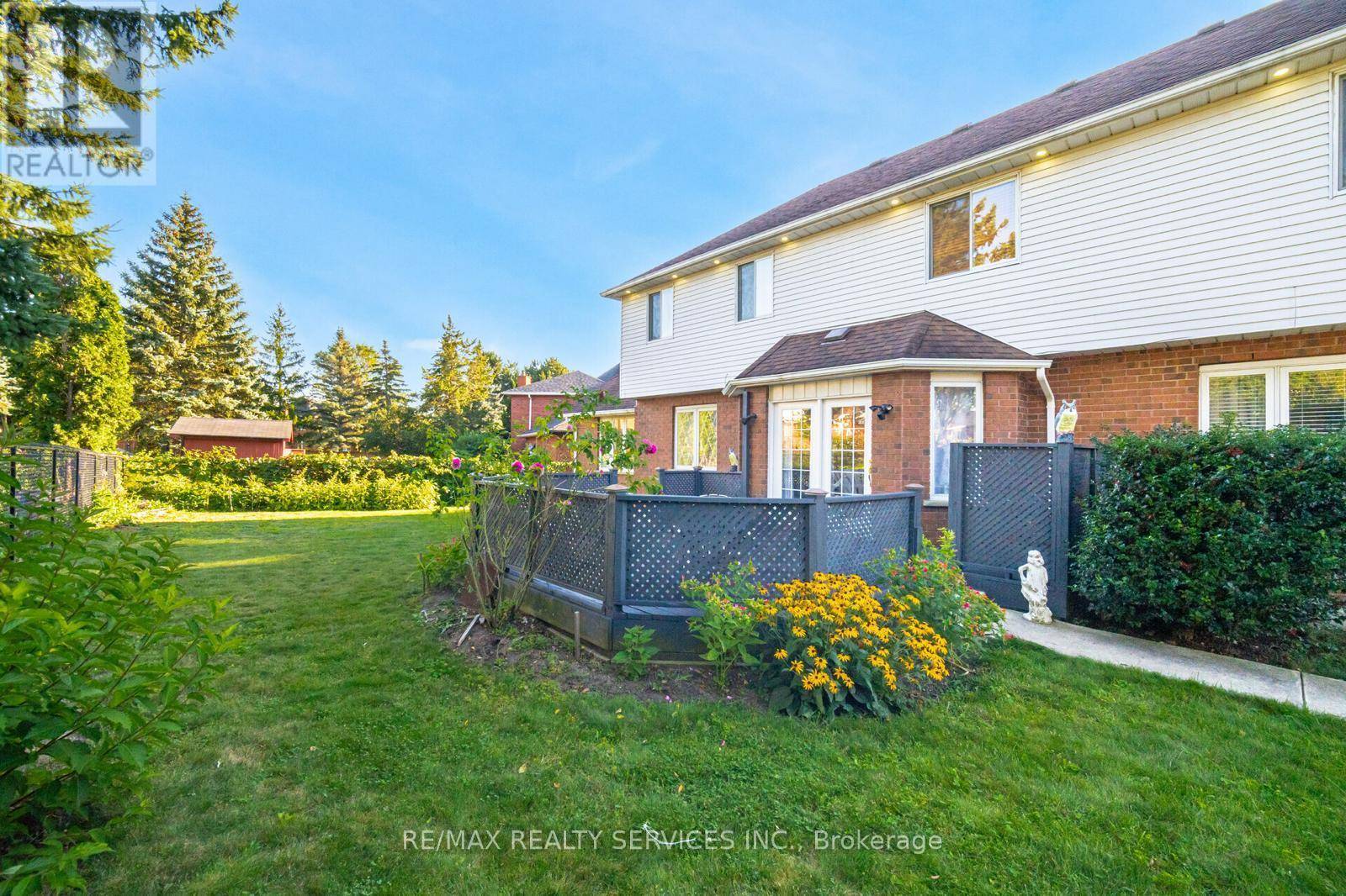 Kitchener, ON N2A3X7,41 JADESTONE COURT