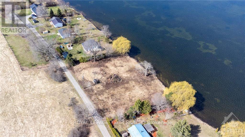 Rideau Lakes, ON K0E1Y0,202 CAPO LN #24