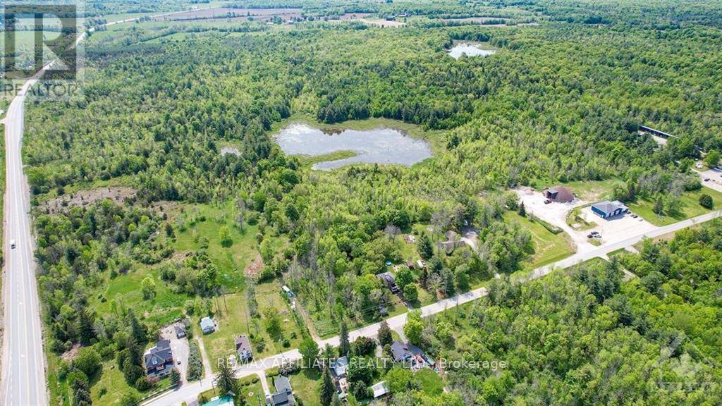 Rideau Lakes, ON K0G1E0,00 DAVIS LOCK ROAD