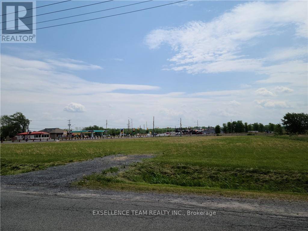 South Glengarry, ON K0C1N0,-- SOUTH BEECH-HWY 34 STREET